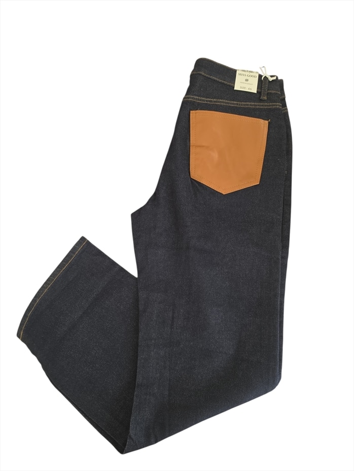 MG7923.jpg Contrast Pocket Dark Denim Jeans - Image 1